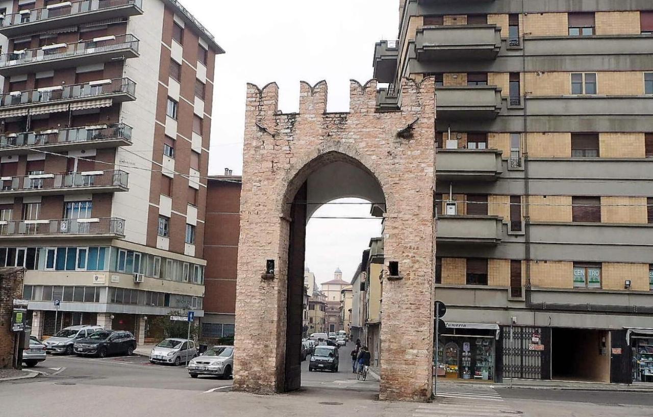 Bab San Feliciano Camere Фолиньо Екстериор снимка