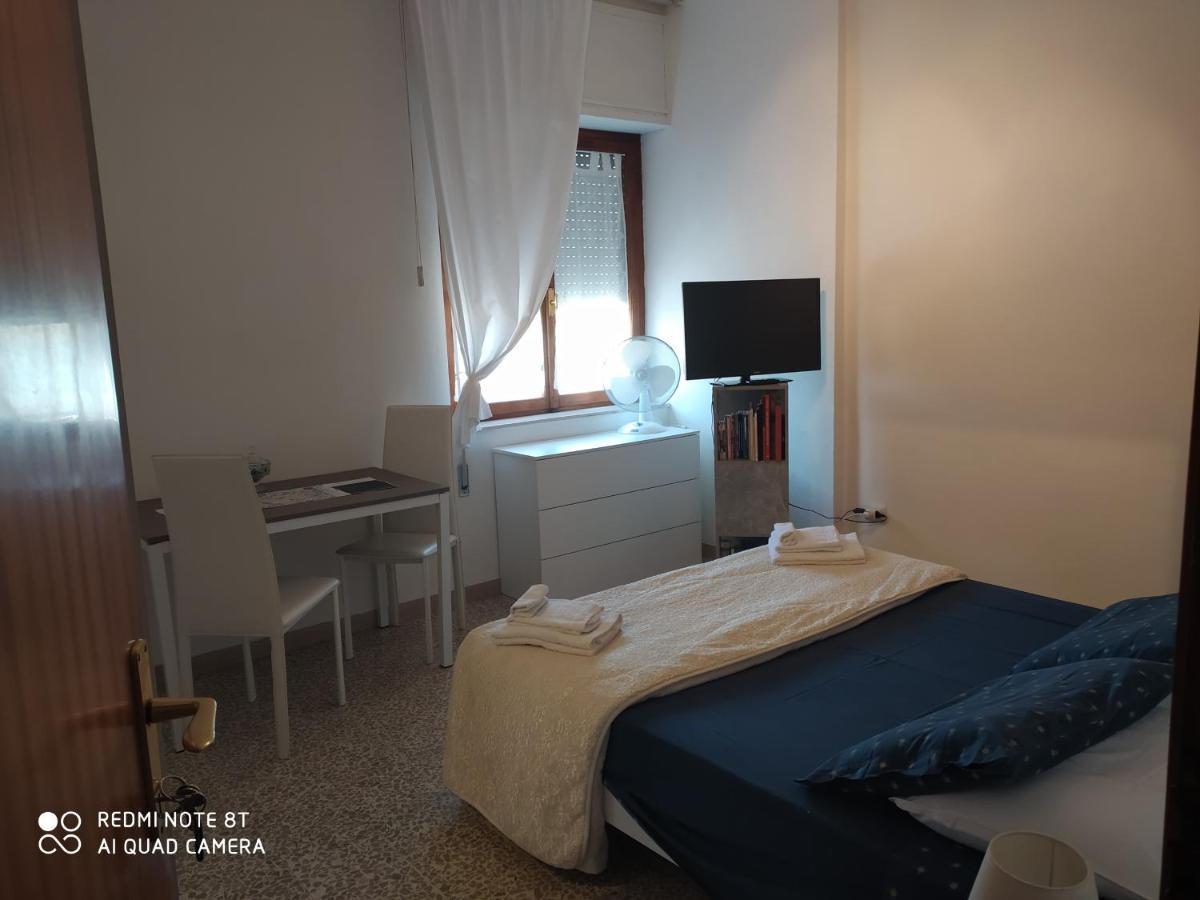 Bab San Feliciano Camere Фолиньо Екстериор снимка
